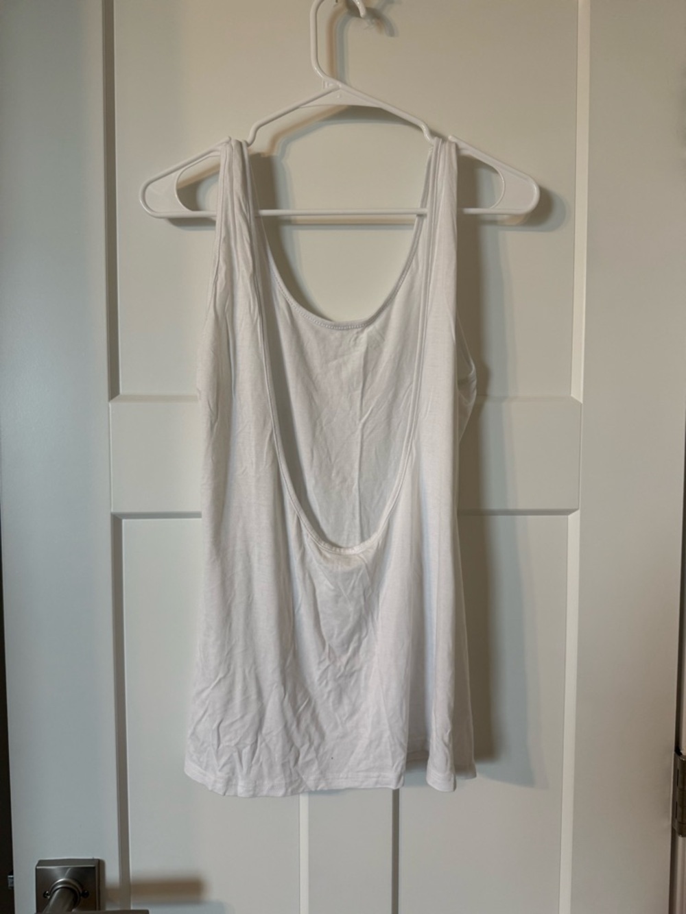 Women’s Scoop Neck Tank Top with Open Back - Black & White Set - Picture 7 of 9